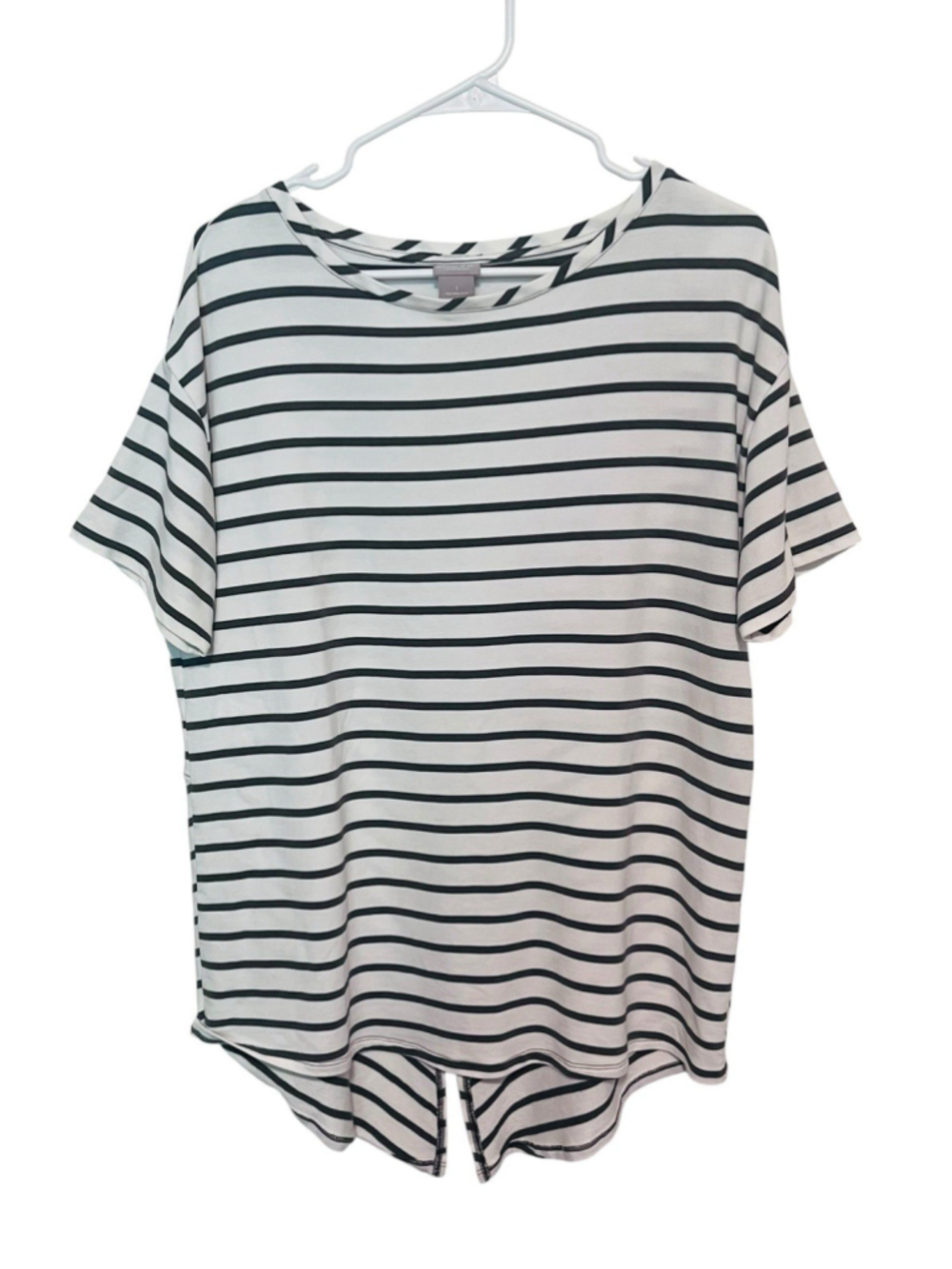 Chico’s Zenergy Split Top Medium 1 White Olive Green Stripe Active Stretch Shirt